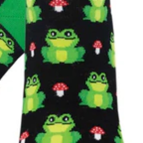 Socksmith Toadstool Peds Socks, Green/Black,
S/M, NWT 🐸 🍄 PLUS Bonus 🧦 - Picture 2 of 2